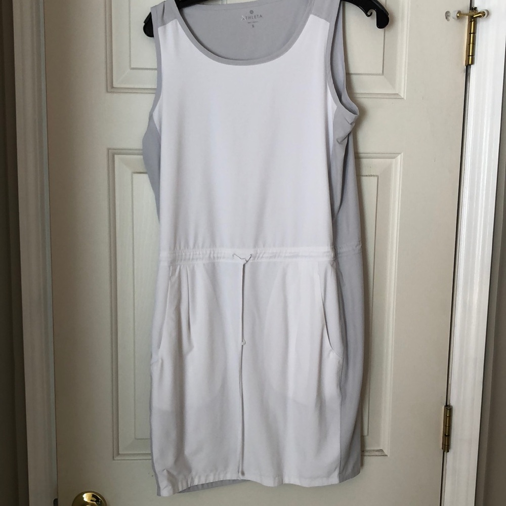 Chic & Sporty Dress w/pockets
